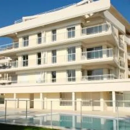 Stunning 2 Bed On The Seafront Of In A High Class Secure Building With Swimming Pool 463 Cannes