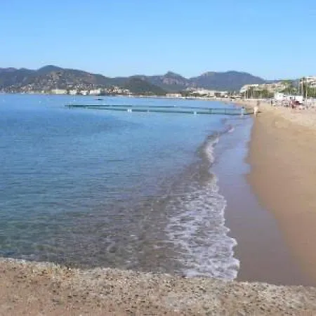 Stunning 2 Bed On The Seafront Of In A High Class Secure Building With Swimming Pool 463 Apartment